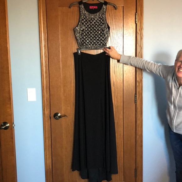 Prom dresses - Picture 5 of 6